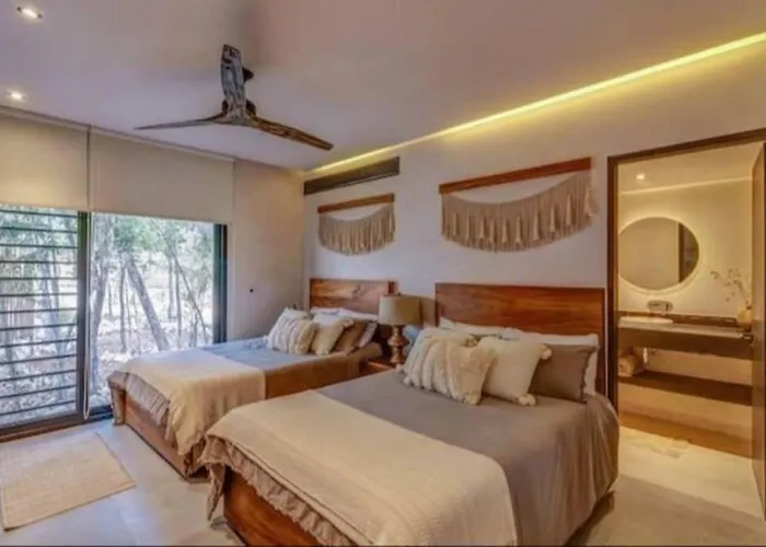 Luxury 3 Bed & Bath Eco-chic - Private Pool