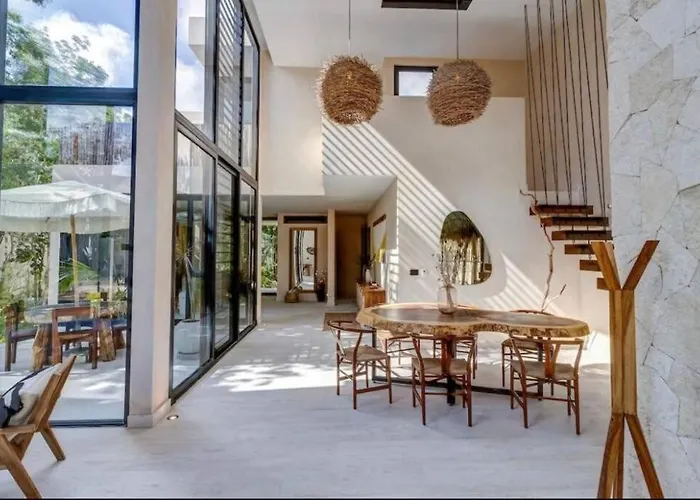 Luxury 3 Bed & Bath Eco-chic - Private Pool Pousada *